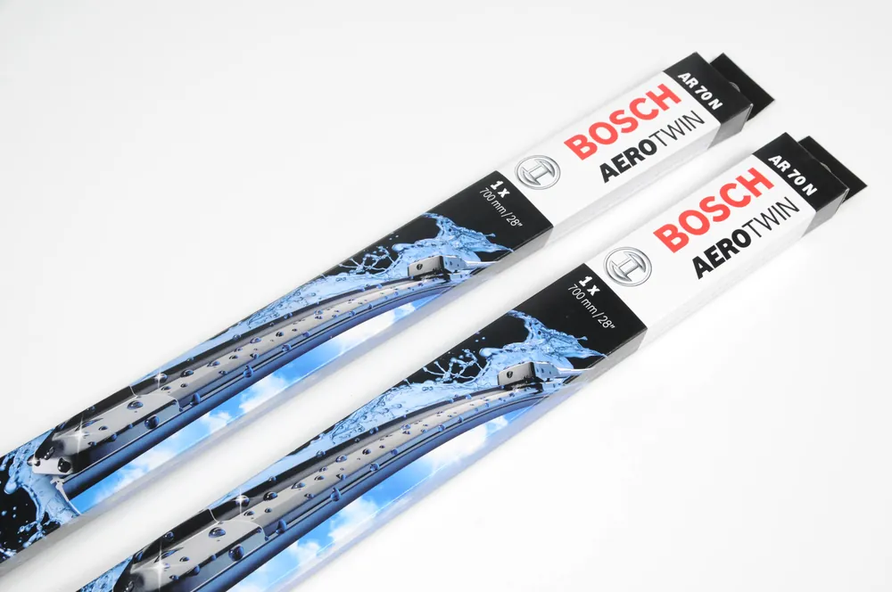 Zamów teraz Wycieraczki Bosch Aerotwin do KIA Carens (01.2013-)